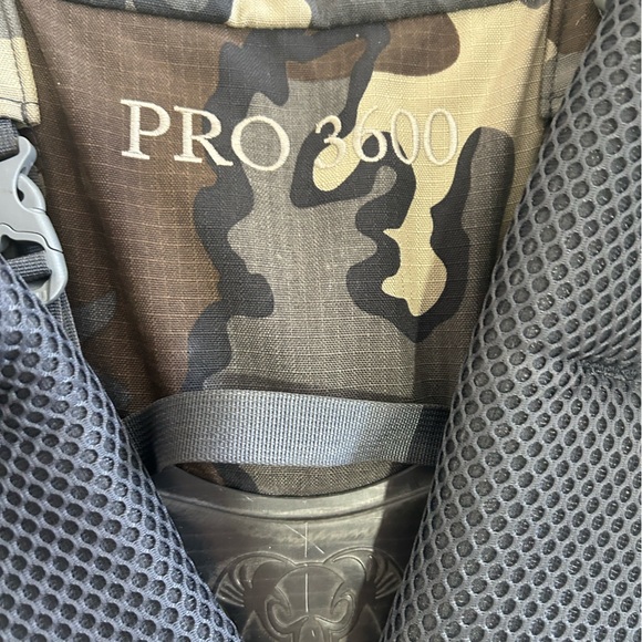 Kuiu Backpack - Picture 4 of 4